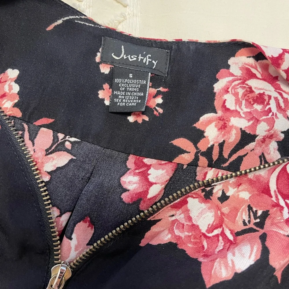 Justify Black and Pink Floral 3/4 Sleeve Dress - Picture 2 of 2